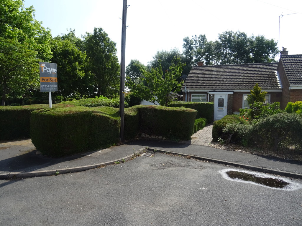 Meadow Way, Wimblington, March, Cambs PE15 0QP TPayne & Co